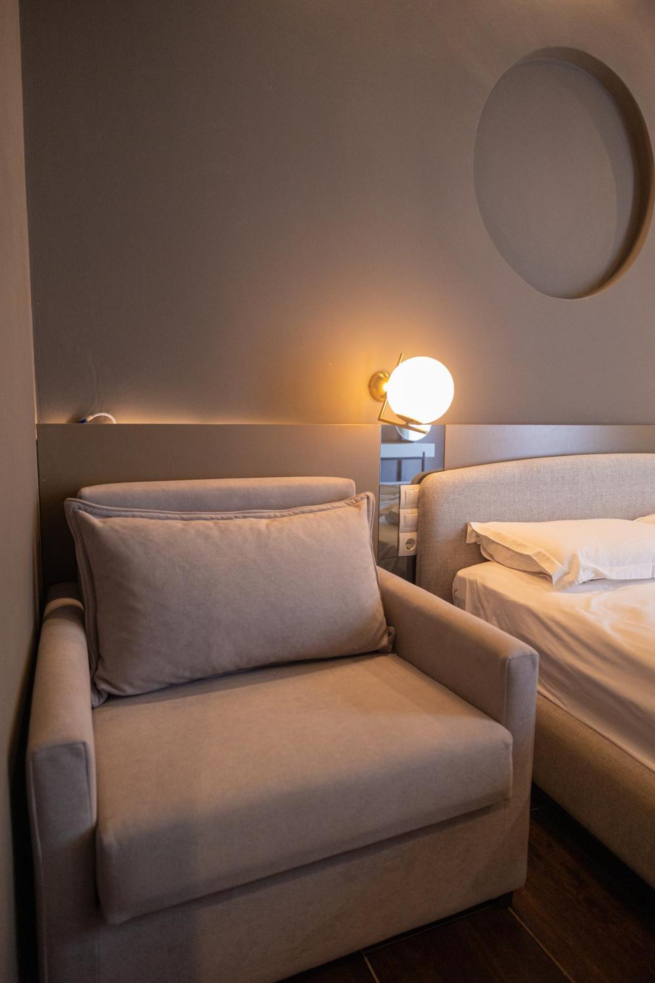 Royal Blue Hotel Dhërmi Kültér fotó