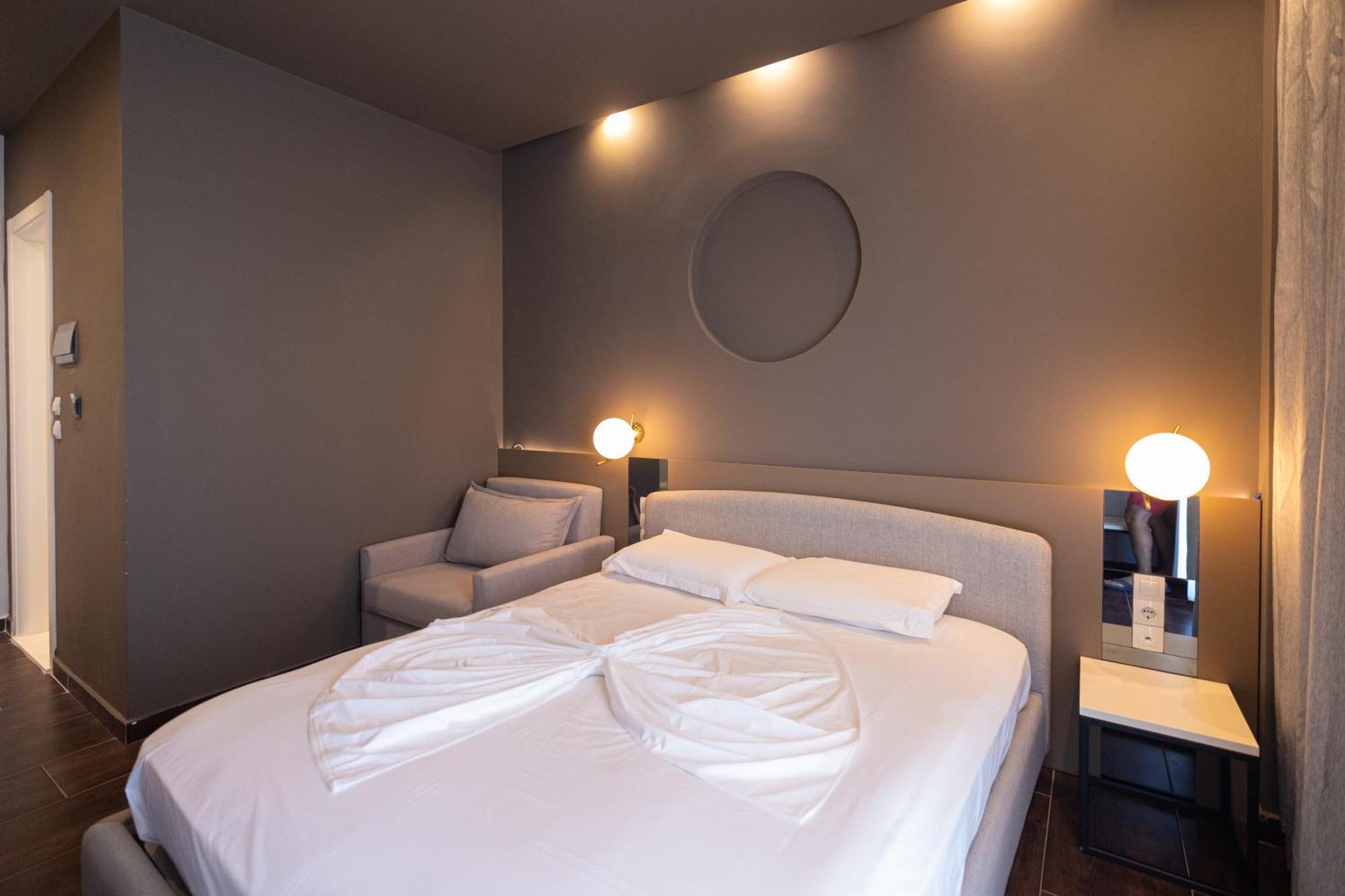 Royal Blue Hotel Dhërmi Kültér fotó