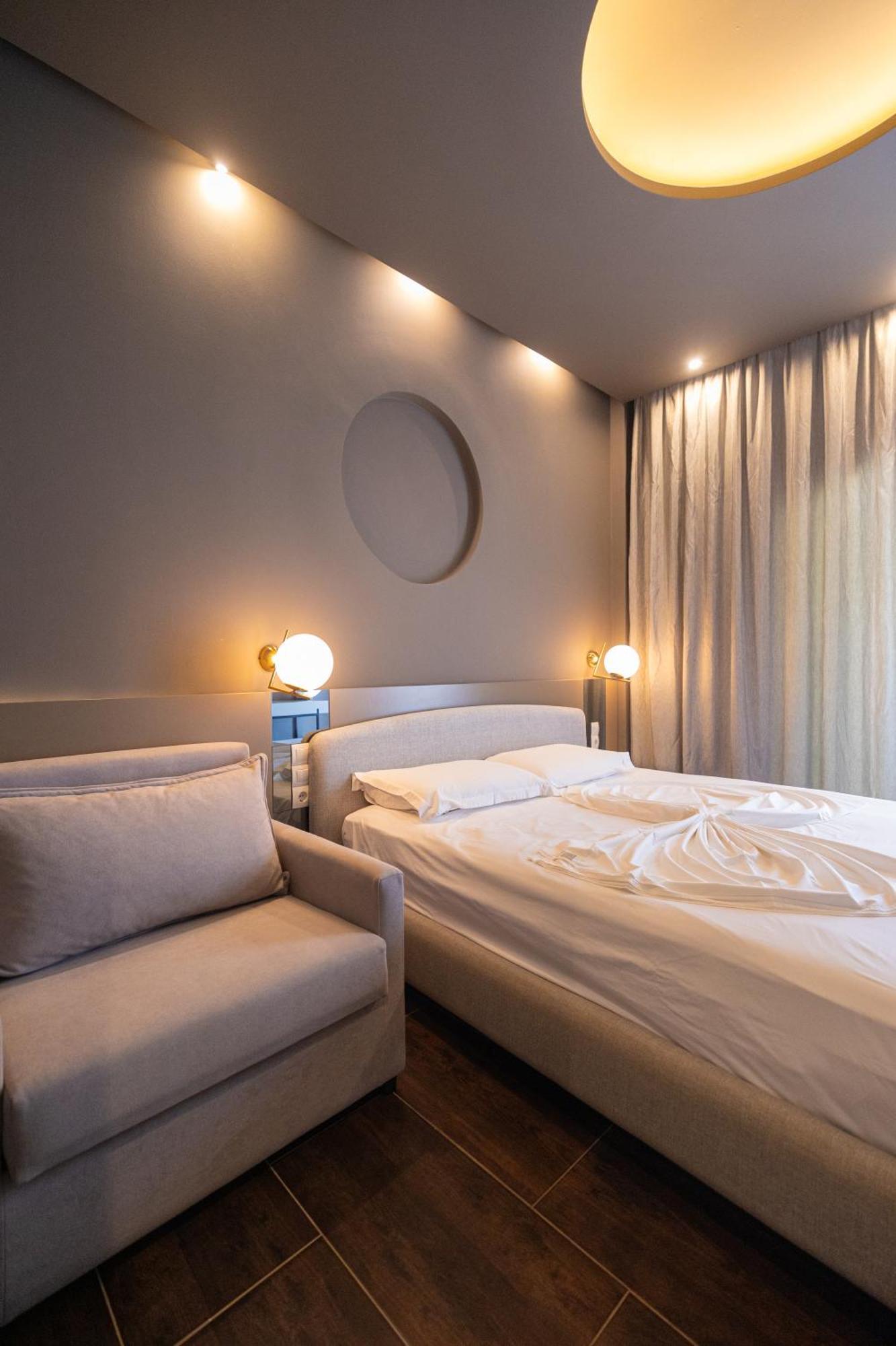 Royal Blue Hotel Dhërmi Kültér fotó